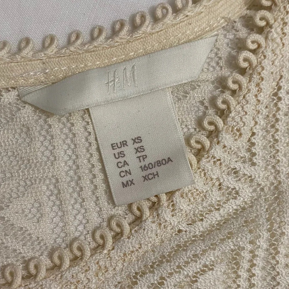 Like New H&M cream lace sheer long sleeve top XS - Picture 3 of 7